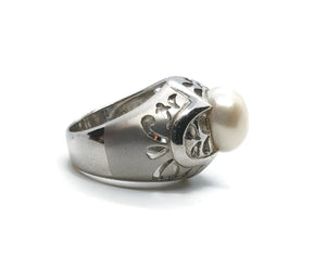 Pearl Ring, 925 Sterling Silver, White Lustre, Matte Silver & Highly polished Silver, size 7 1/2 - GemzAustralia 