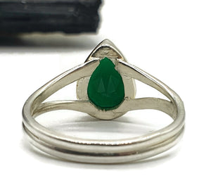 Green Onyx Ring, Size 8, Sterling Silver, Pear Shaped, Split Band Ring, Natural Gemstone - GemzAustralia 