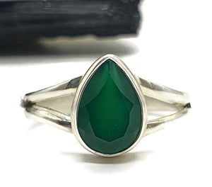 Green Onyx Ring, Size 8, Sterling Silver, Pear Shaped, Split Band Ring, Natural Gemstone - GemzAustralia 