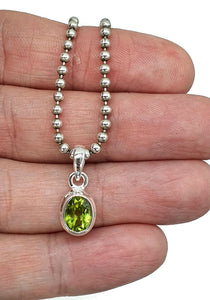 Oval Peridot Pendant, August Birthstone, 1.4 carats, Sterling Silver, Protection Stone - GemzAustralia 