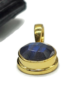 Blue Labradorite Pendant, Gold Plated Sterling Silver, Round Faceted, Magical Gemstone - GemzAustralia 