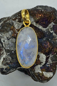 Faceted Rainbow Moonstone Pendant, 18k Gold Plated Sterling Silver, Oval Shape - GemzAustralia 