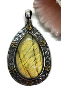 Labradorite Pendant, 925 Sterling Silver, Gold Brass Flower, Golden Green Labradorite - GemzAustralia 