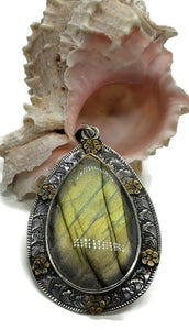 Labradorite Pendant, 925 Sterling Silver, Gold Brass Flower, Golden Green Labradorite - GemzAustralia 