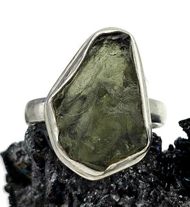 Statement Moldavite Ring, Size R, Sterling Silver, Meteorite Stone, Forest green - GemzAustralia 