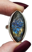 Load image into Gallery viewer, Spectrolite Labradorite Ring, Size O, Sterling Silver, Carved Artisan Design, Marquise Shaped, Magical Stone - GemzAustralia 