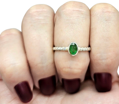 Emerald Ring, size P 1/2, Sterling Silver, May Birthstone, Oval Faceted, Natural Stone, Inspiration Stone, Action Stone - GemzAustralia 