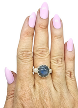 Load image into Gallery viewer, Labradorite Ring, Size 8, Sterling Silver, Round Cabochon Design, Blue Labradorite, Magic Stone - GemzAustralia 