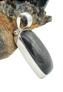 Rectangle Purple Labradorite Pendant, Sterling Silver, Magical Gem, Trust Stone, Mystical Gemstone, Third eye chakra - GemzAustralia 