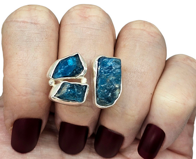 Raw Blue Apatite Ring, Three Stone Ring, Size 9 1/2, Sterling Silver, Raw Gems, Neon Blue Apatite, Electric Blue Gemstone - GemzAustralia 