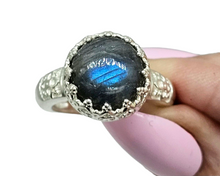 Load image into Gallery viewer, Labradorite Ring, Size 8, Sterling Silver, Round Cabochon Design, Blue Labradorite, Magic Stone - GemzAustralia 