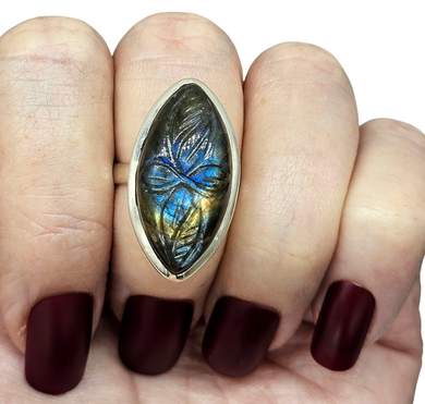 Spectrolite Labradorite Ring, Size O, Sterling Silver, Carved Artisan Design, Marquise Shaped, Magical Stone - GemzAustralia 