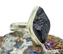 Load image into Gallery viewer, Black Tektite Ring, Size 5.75, Sterling Silver, Meteorite Stone, Aries &amp; Cancer Zodiac, Extraterrestrial Origin - GemzAustralia 