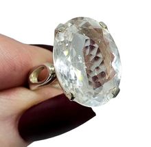 Load image into Gallery viewer, Clear Quartz Ring, Size M, Sterling Silver, 15 carats, Oval Faceted, Psychic Stone, Soul Cleanser, Clarity Gem, Thought Amplifier - GemzAustralia 