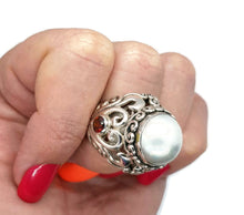 Load image into Gallery viewer, Mabe Pearl &amp; Garnet Ring, 925 Sterling Silver, Size 7.25, Vintage Style, Filigree Heart - GemzAustralia 