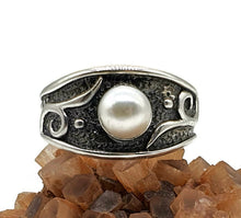 Load image into Gallery viewer, Freshwater Pearl Ring, 925 Sterling Silver, Size 7.5, Oxidised Ring, Black Silver - GemzAustralia 