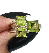 Load image into Gallery viewer, Peridot Ring, Size 5.5, Sterling Silver, Square Shape, Geometric Ring - GemzAustralia 