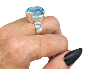 Blue Topaz Ring, size 8.5, sterling silver, 22 carats, oval shaped - GemzAustralia 