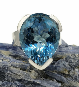 Blue Topaz Ring, Size 7.75, 18 Carats, Sterling Silver, Pear Shaped, December Birthstone, Natural - GemzAustralia 