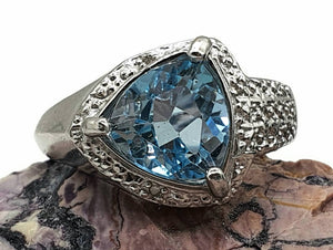 Blue Topaz & Diamond halo Ring, Size 8, Sterling Silver, Trillion faceted - GemzAustralia 