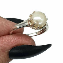 Load image into Gallery viewer, Freshwater Pearl Ring, Size 8.25, Sterling Silver, June Birthstone - GemzAustralia 