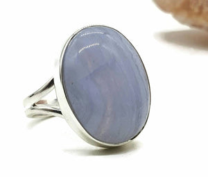 Blue Lace Agate Ring, Size 8, Sterling Silver, Oval Shaped - GemzAustralia 