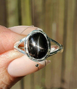 Black Star Sapphire Ring, Size 7, Sterling Silver, Oval Shaped, September Birthstone - GemzAustralia 