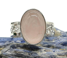 Load image into Gallery viewer, Rose Quartz Ring, size 8, Sterling Silver, Infinity Ring - GemzAustralia 