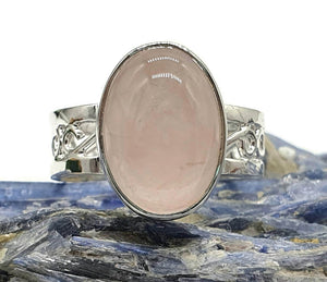 Rose Quartz Ring, size 8, Sterling Silver, Infinity Ring - GemzAustralia 