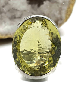 Lemon Quartz Ring, Size 7, Sterling Silver, 20 carats - GemzAustralia 