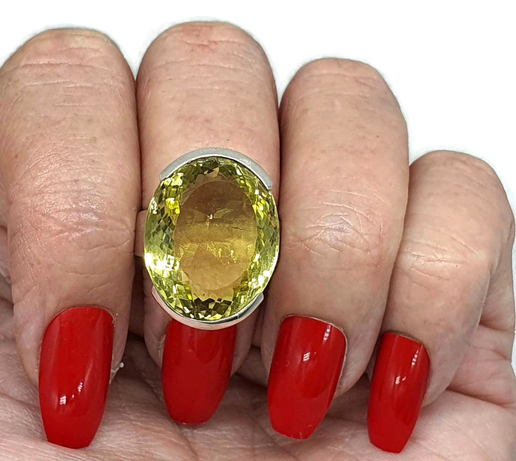 Lemon Quartz Ring, Size 7, Sterling Silver, 20 carats - GemzAustralia 