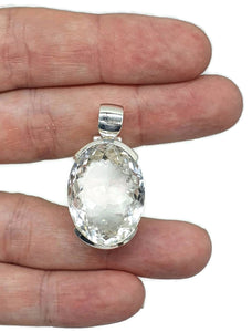 Oval Clear Quartz Pendant, Sterling Silver, 35 carats - GemzAustralia 