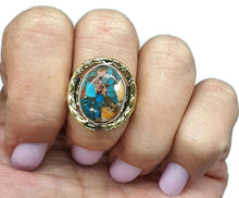 Load image into Gallery viewer, Two Tone Oyster Turquoise Ring, Size 8.75, Sterling Silver - GemzAustralia 