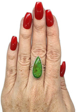 Load image into Gallery viewer, Green Mojave Turquoise Ring, Size 7.75, Sterling Silver - GemzAustralia 