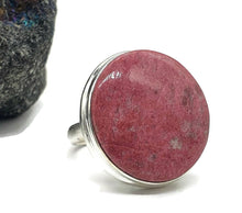 Load image into Gallery viewer, Thulite Ring, size 7, Sterling Silver, Vibrant Pink Gemstone, Round Shaped - GemzAustralia 