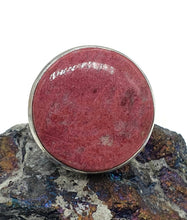 Load image into Gallery viewer, Thulite Ring, size 7, Sterling Silver, Vibrant Pink Gemstone, Round Shaped - GemzAustralia 