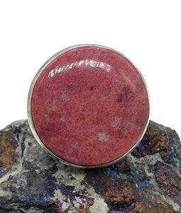 Thulite Ring, size 7, Sterling Silver, Vibrant Pink Gemstone, Round Shaped - GemzAustralia 