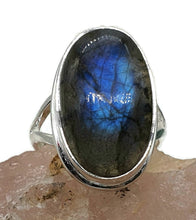 Load image into Gallery viewer, Blue Labradorite Ring, size 8, Oval Shaped, 925 Sterling Silver - GemzAustralia 