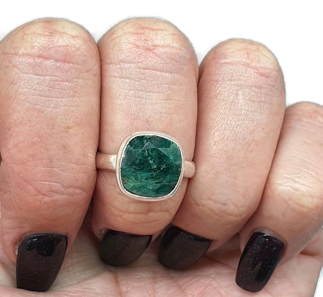 Emerald Ring, Size 7.75, Sterling Silver, Square Shaped, May Birthstone - GemzAustralia 