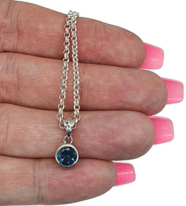 London Blue Topaz Pendant, Sterling Silver, 1.6 carats - GemzAustralia 