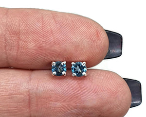 Round Brilliant cut, London Blue Topaz Studs, Sterling Silver - GemzAustralia 