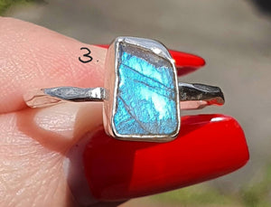 Rough Labradorite Ring, Size 6, 8 or 9, Sterling Silver, Natural Shape - GemzAustralia 