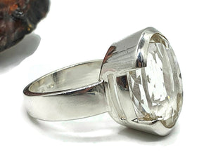Oval Clear Quartz Ring, Size 7.75, Sterling Silver, 13 carats - GemzAustralia 