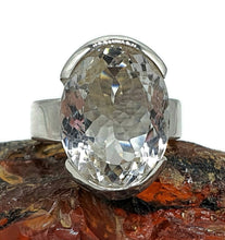 Load image into Gallery viewer, Oval Clear Quartz Ring, Size 7.75, Sterling Silver, 13 carats - GemzAustralia 