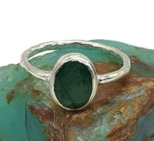 Load image into Gallery viewer, Emerald Ring, size 4.75, Sterling Silver, May Birthstone, Oval Faceted - GemzAustralia 