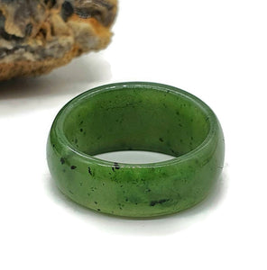 Canadian Jade Ring, Size 9, Deep Green Jade, British Columbia Nephrite Jade - GemzAustralia 