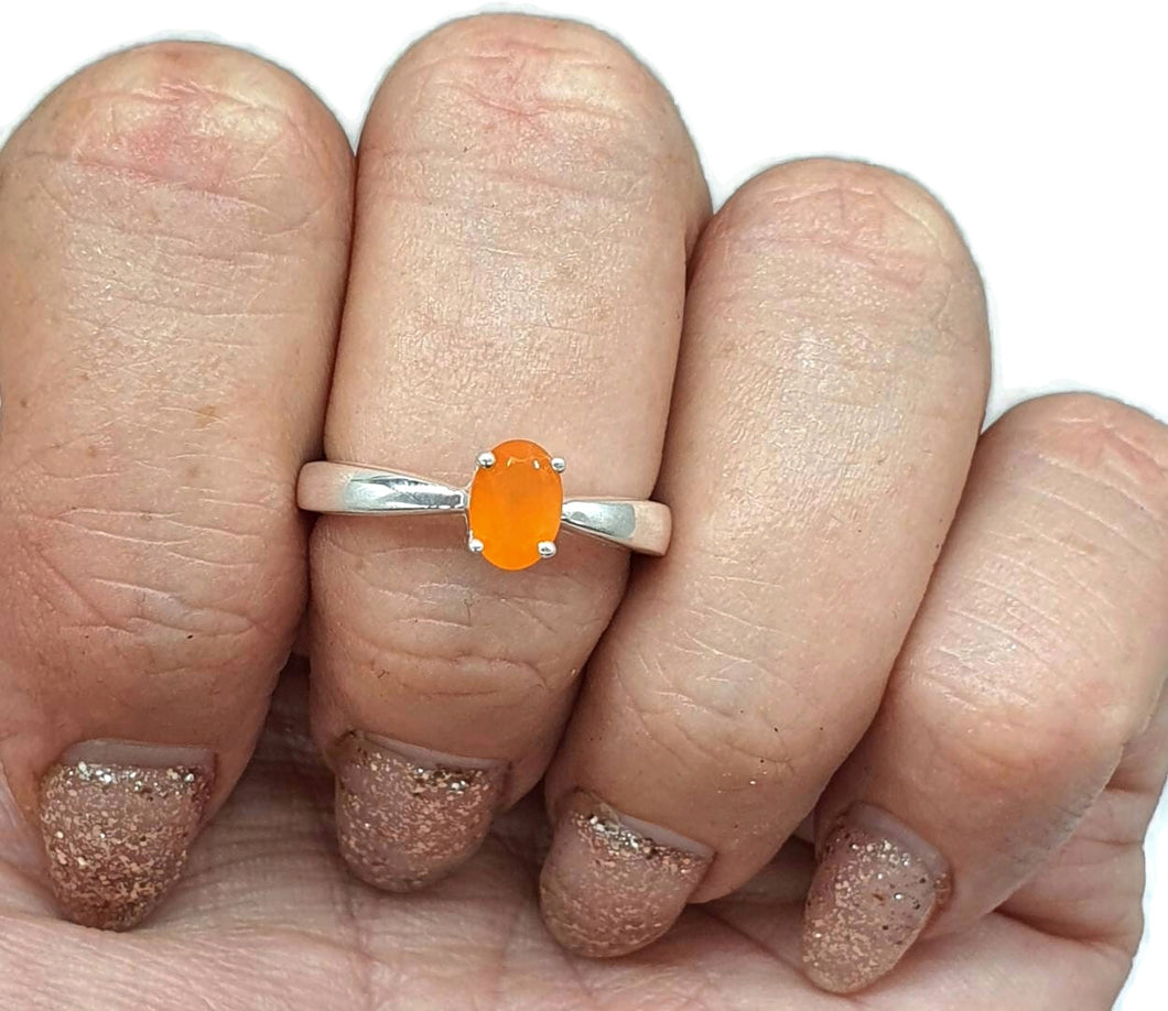 Carnelian Ring, Size 8, Sterling Silver, Orange Gemstone, Oval Facet, .8 carats - GemzAustralia 