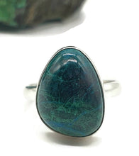 Load image into Gallery viewer, Chrysoprase Ring, Size 9, Sterling Silver, Alternative May Birthstones, Empathy Stone - GemzAustralia 