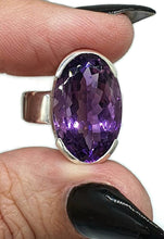 Load image into Gallery viewer, Purple Amethyst Ring, size 8, Sterling Silver, 14 carats, Protection Amulet - GemzAustralia 