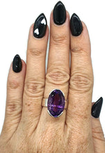 Load image into Gallery viewer, Purple Amethyst Ring, size 8, Sterling Silver, 14 carats, Protection Amulet - GemzAustralia 